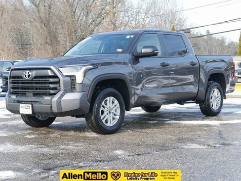 Used 2024 Toyota Tundra SR5 w/ SR5 Convenience Package image 1