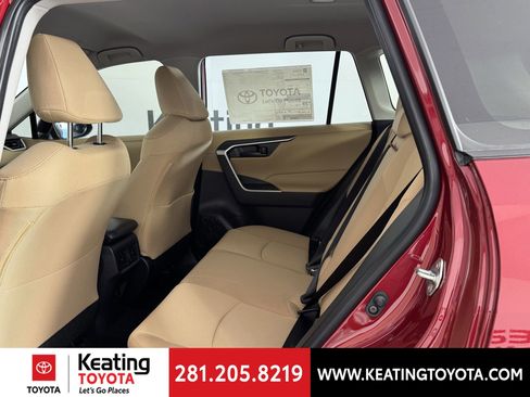 New 2025 Toyota RAV4 LE image 6