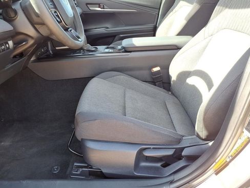 Used 2025 Toyota Camry LE image 27