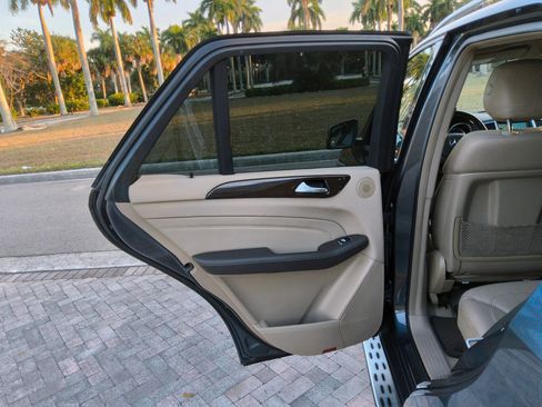 Used 2015 Mercedes-Benz ML 350 2WD image 29