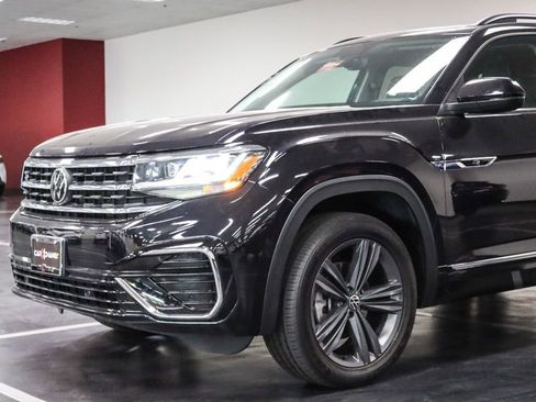 Used 2021 Volkswagen Atlas SE w/ Panoramic Sunroof Package FWD image 11
