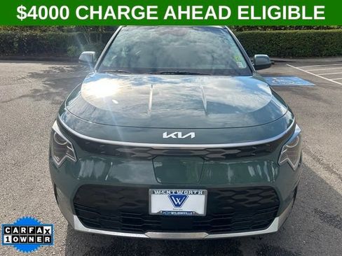 Used 2023 Kia Niro Wind w/ Wind Preserve Package FWD image 2