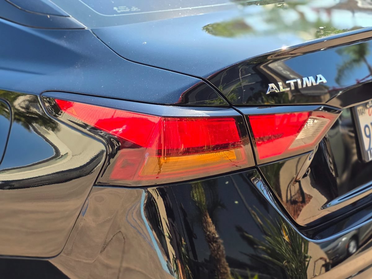 Used 2022 Nissan Altima 2.5 S FWD image 10
