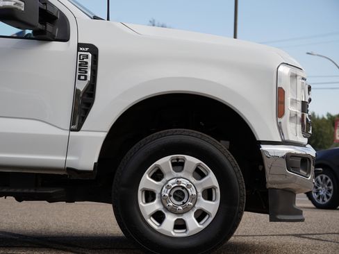 Used 2024 Ford F250 XLT image 13
