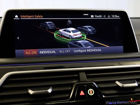 Certified 2022 BMW M760i xDrive w/ Luxury Rear Seating Package image 26