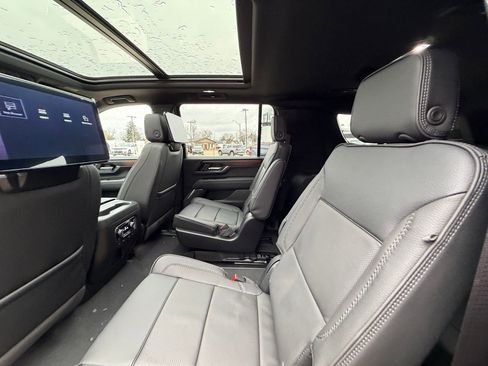 New 2026 GMC Yukon XL Denali image 5