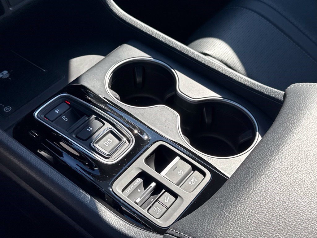 Used 2025 Honda Pilot Elite image 35