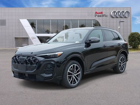 New 2026 Audi Q5 Premium AWD/4WD image 1