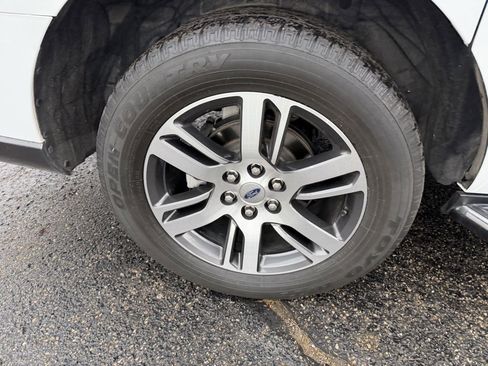 Used 2022 Ford Expedition Max Limited image 37