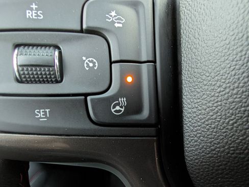 Used 2022 Chevrolet Tahoe RST w/ Luxury Package image 35