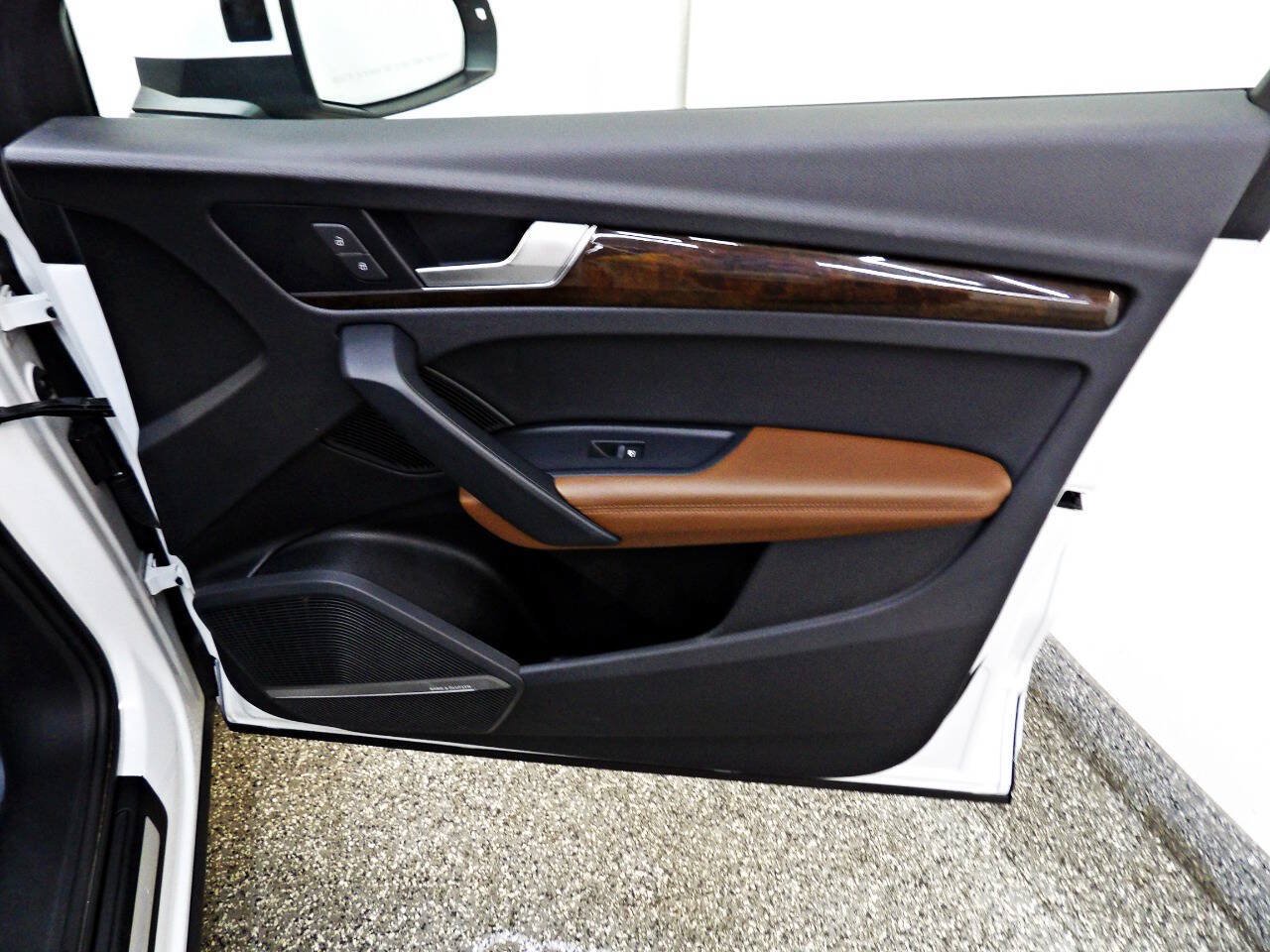 Used 2019 Audi Q5 2.0T Premium Plus AWD/4WD image 11