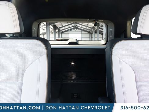 New 2026 Chevrolet Traverse High Country FWD image 20