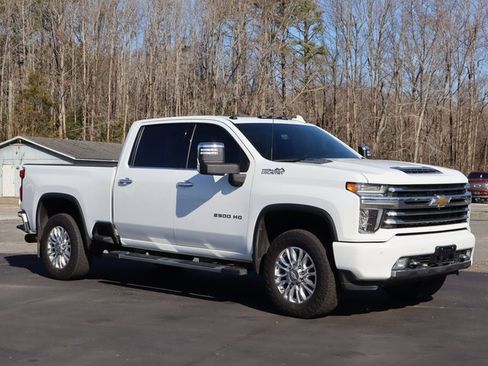 Used 2020 Chevrolet Silverado 2500 High Country w/ Technology Package image 9