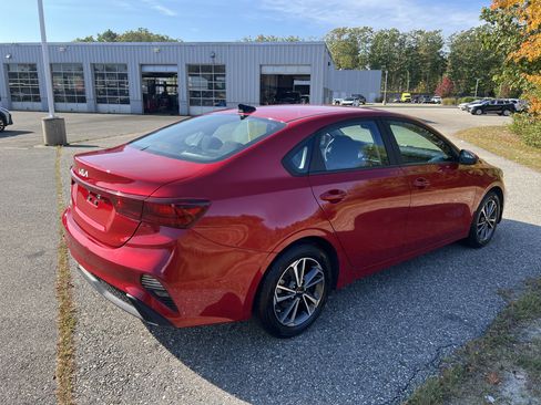 Certified 2023 Kia Forte LXS image 5