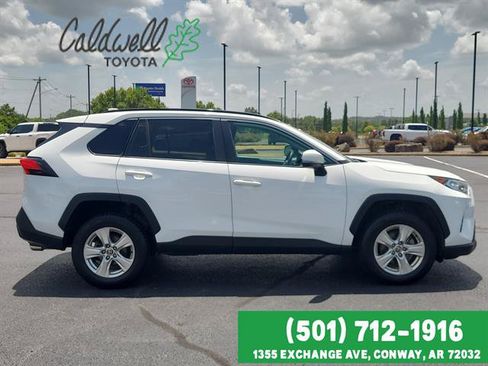 Used 2021 Toyota RAV4 XLE FWD image 4