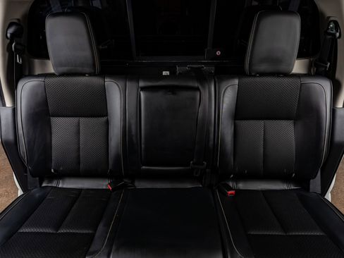 Used 2017 Nissan Titan PRO-4X image 34