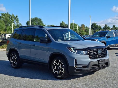 Used 2023 Honda Passport Elite image 3