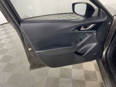 Used 2015 MAZDA MAZDA3 i Touring w/ Technology Package image 13