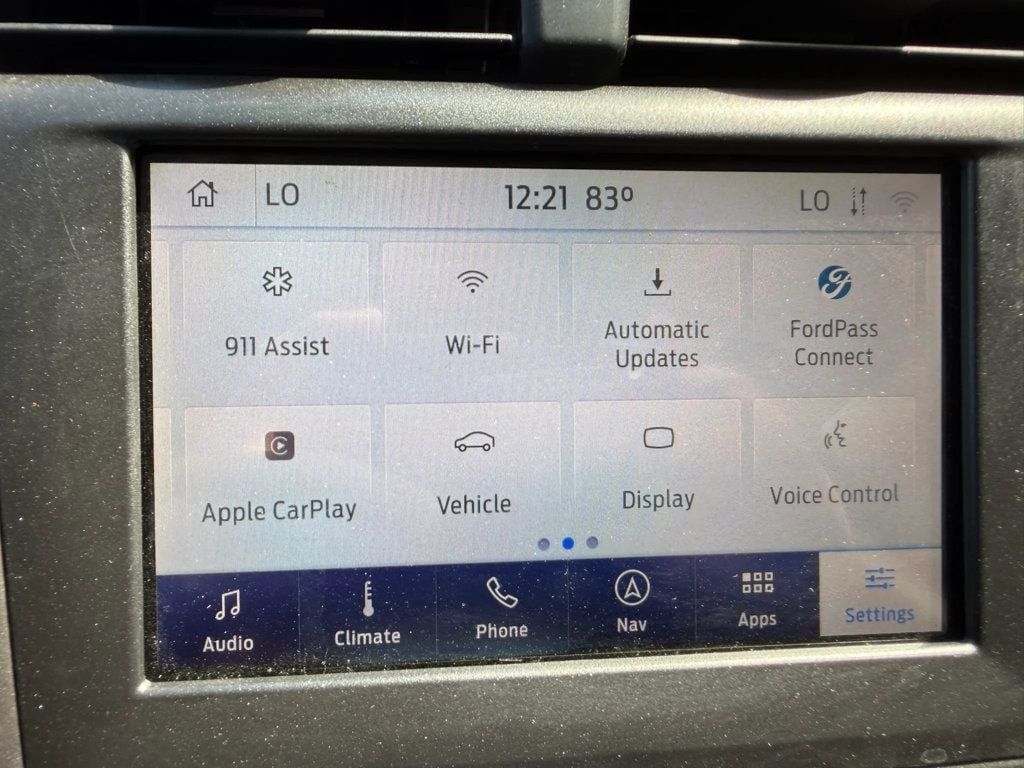 Used 2020 Ford Fusion SE FWD image 12