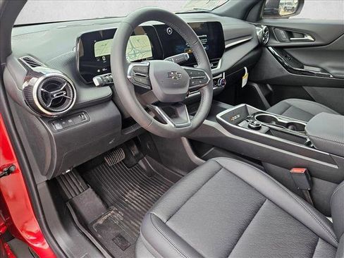 New 2026 Chevrolet Equinox LT image 3