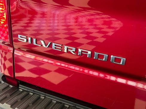 Used 2019 Chevrolet Silverado 1500 LT w/ All-Star Edition AWD/4WD image 11