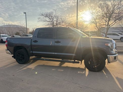 Used 2018 Toyota Tundra SR5 image 4