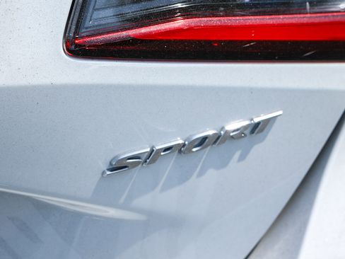 Used 2025 Honda Civic Sport image 11