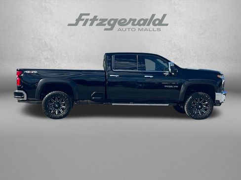Used 2020 Chevrolet Silverado 2500 LTZ w/ LTZ Convenience Package AWD/4WD image 3
