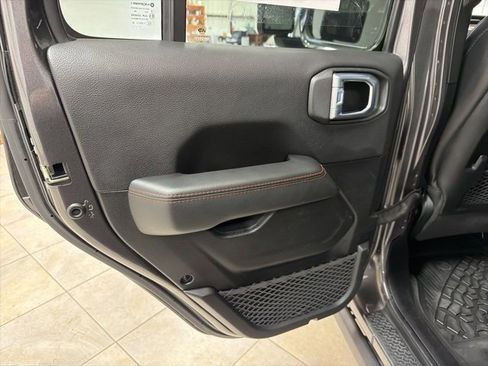 Used 2021 Jeep Gladiator Mojave image 15