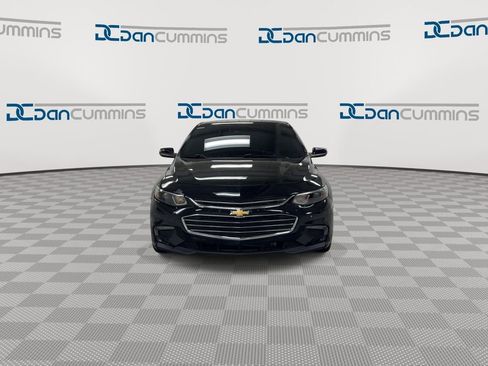 Used 2016 Chevrolet Malibu LT w/ Driver Confidence Package FWD image 3