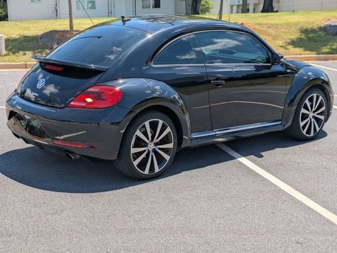Used 2013 Volkswagen Beetle R-Line FWD image 4
