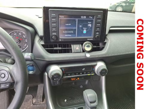 Used 2022 Toyota RAV4 XLE w/ Convenience Package AWD/4WD image 12