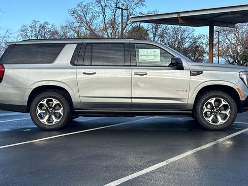 New 2026 GMC Yukon XL AT4 Ultimate image 3