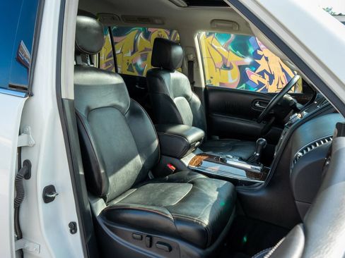 Used 2019 Nissan Armada Platinum w/ Captain's Chairs Package RWD image 13
