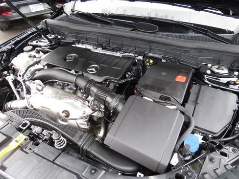 Certified 2023 Mercedes-Benz GLB 250 4MATIC image 7