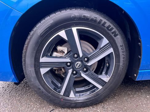 Used 2024 Nissan Sentra SV FWD image 10