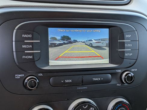 Used 2019 Kia Soul FWD image 29