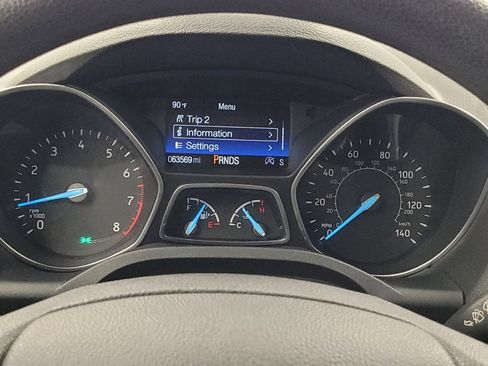 Used 2017 Ford Escape SE w/ Equipment Group 201A FWD image 23