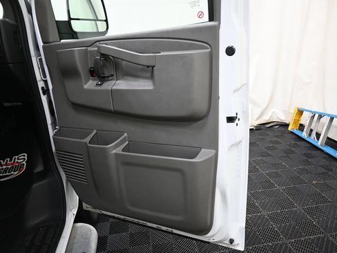 Used 2025 Chevrolet Express 2500 w/ Driver Convenience Package RWD image 18