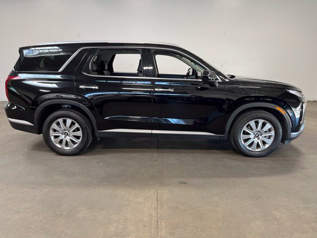 Used 2025 Hyundai Palisade SEL FWD image 2