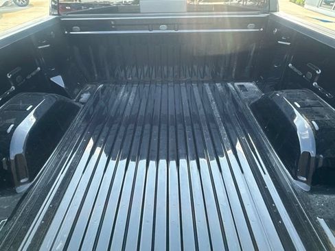 Used 2025 Chevrolet Silverado 1500 LTZ w/ Technology Package AWD/4WD image 5