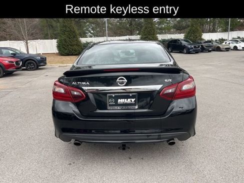 Used 2017 Nissan Altima 2.5 SR w/ Midnight Edition Package image 4