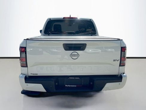 Certified 2024 Nissan Frontier SV w/ Technology Package image 7