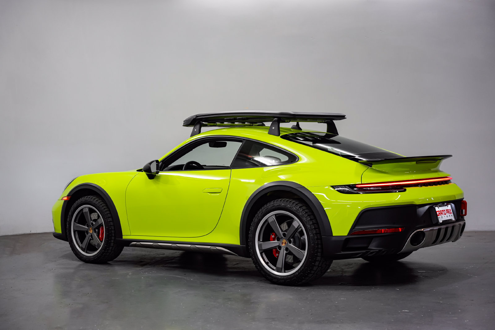 Used 2024 Porsche 911 Dakar AWD/4WD image 8
