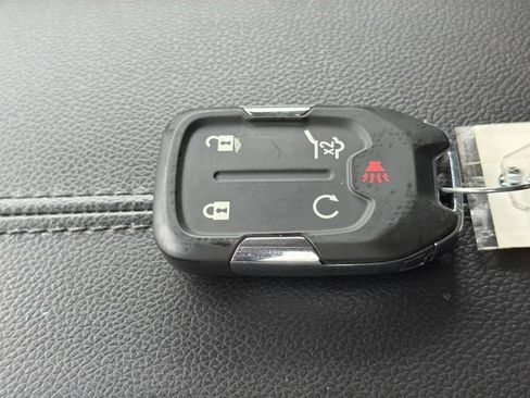 Used 2020 GMC Terrain SLT w/ Preferred Package FWD image 32