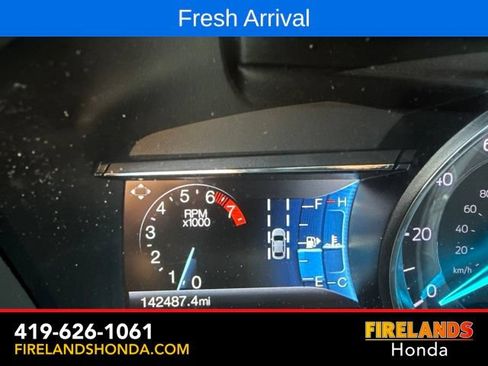 Used 2018 Ford Explorer XLT w/ Equipment Group 202A FWD image 14
