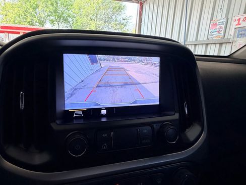 Used 2019 Chevrolet Colorado LT w/ Colorado RST Special Edition image 12