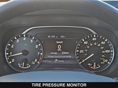 Used 2022 Nissan Frontier SV w/ Graphics Package image 25