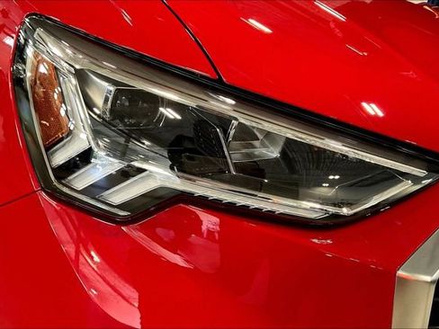 Certified 2023 Audi Q3 2.0T Premium image 28