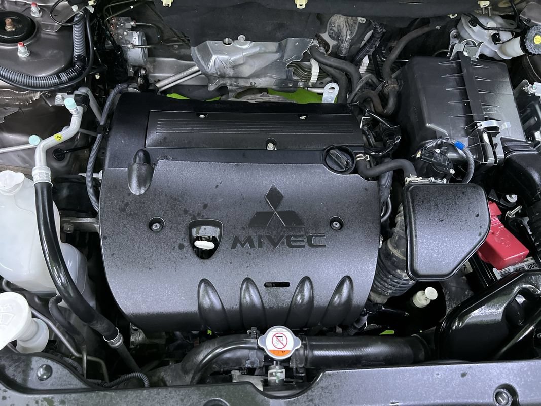 Used 2017 Mitsubishi Outlander Sport SE FWD image 19